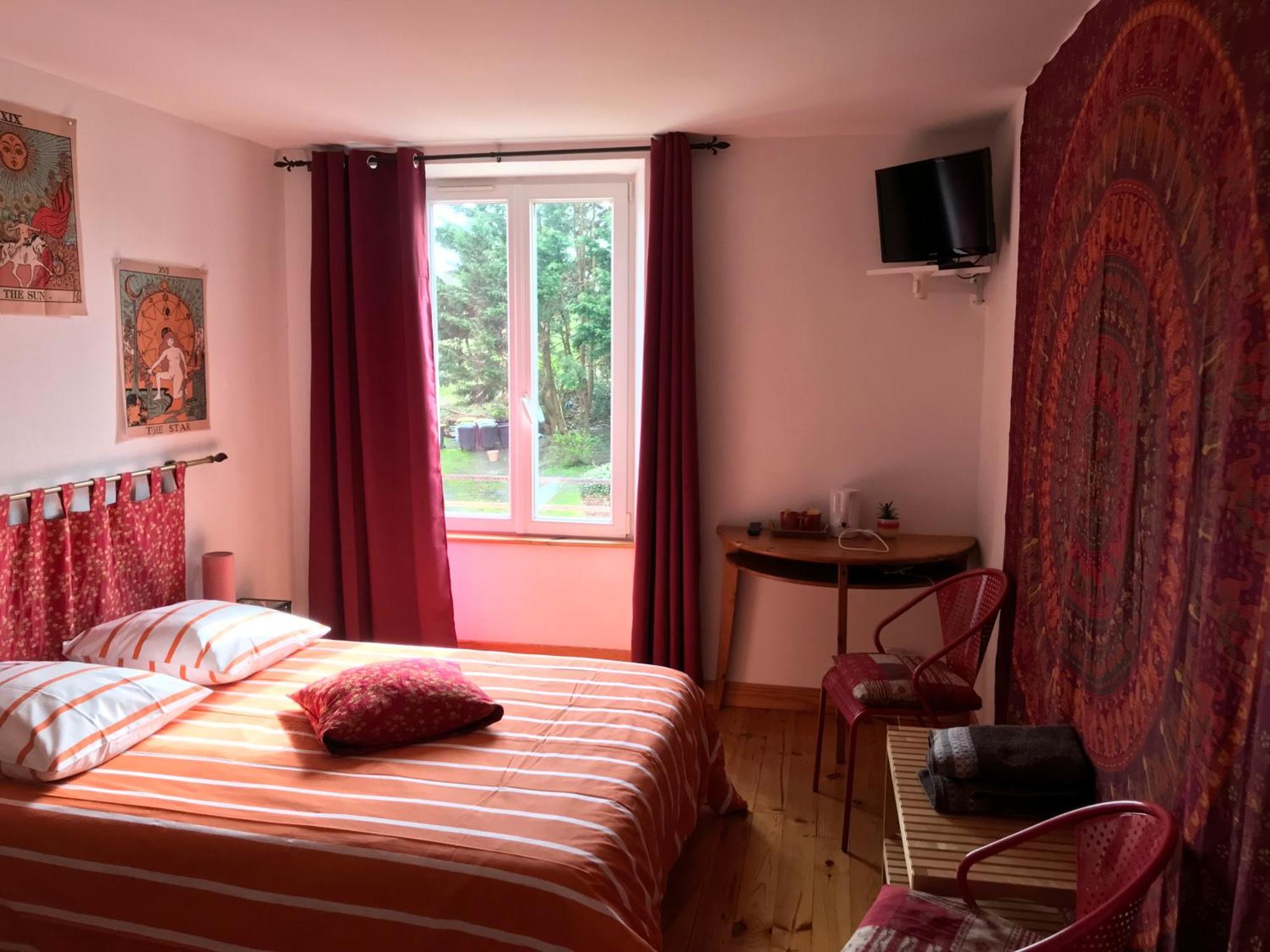 La Longre Hotel Cerisy-la-Foret Екстериор снимка