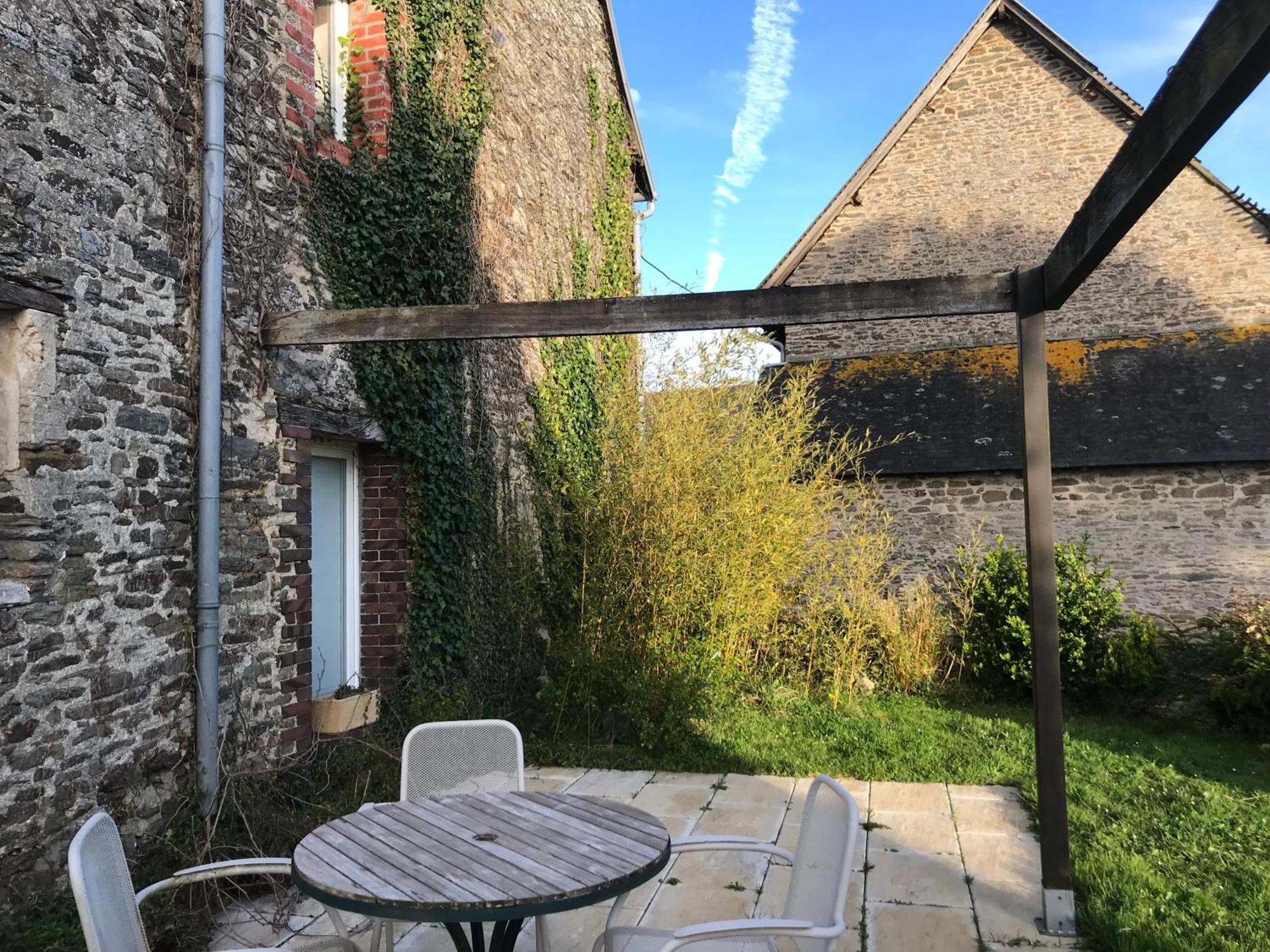 La Longre Hotel Cerisy-la-Foret Екстериор снимка